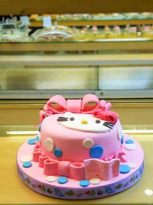 Birthday Cake Cirebon, Custom Cake Cirebon, Kue Ulang Tahun Cirebon, Bakery Cirebon